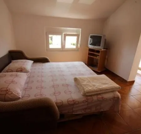 In With Sea View, Balcony, Air Conditioning, Wi-fi *